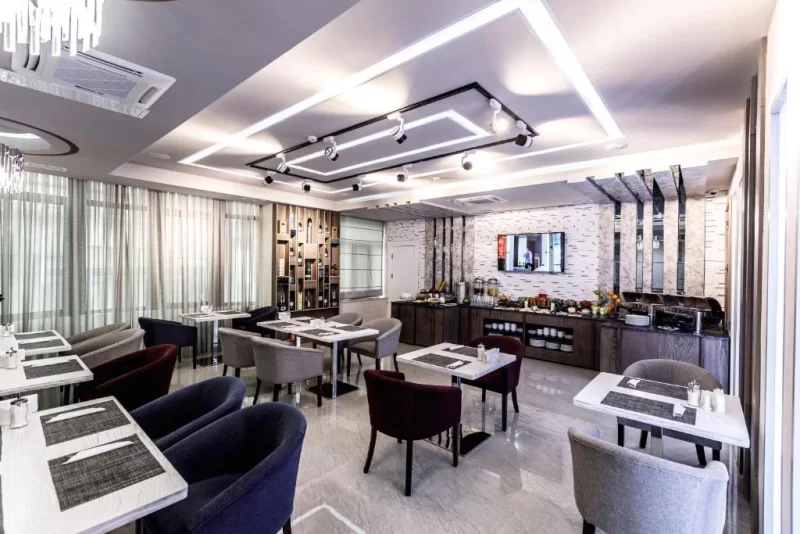 Parallel Hotel 4*