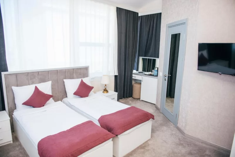 Sunday Hotel Baku 4*