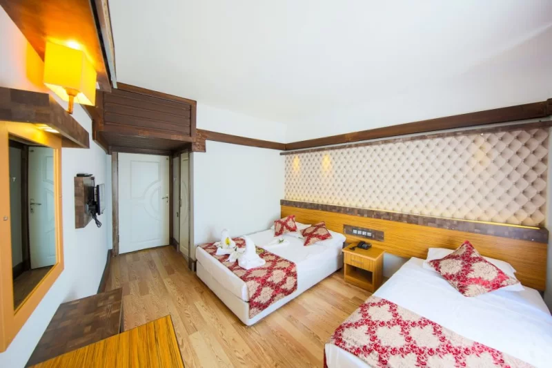 Gold & Spa Naftalan 5*