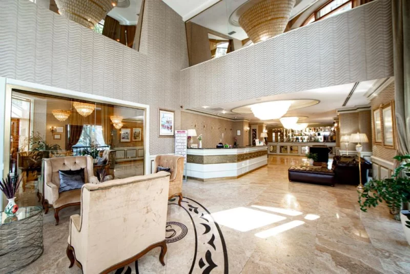 Sapphire Inn Hotel 4*