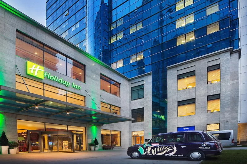 Holiday Inn Baku 4*