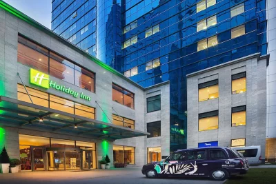 Holiday Inn Baku 4*